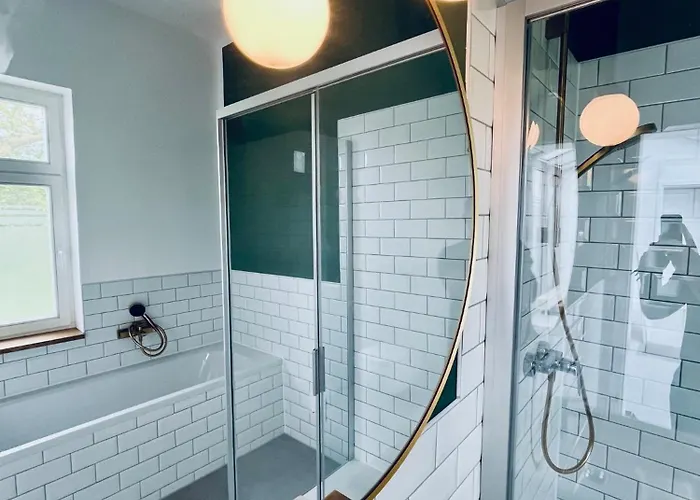 アパート Luxusapartment Im Dichterviertel *garten*parkplatz*wifi* エアフルト